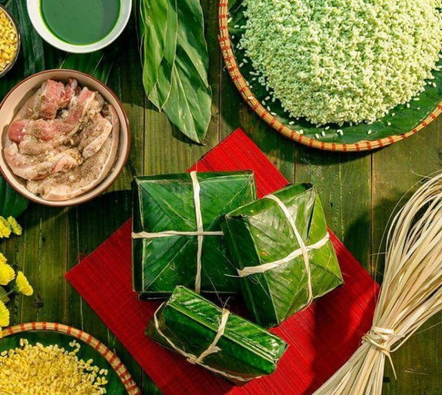 Nguy hiểm khôn lường khi ăn phải bánh chưng luộc bằng pin Nguy hiem khon luong khi an phai banh chung luoc bang pin