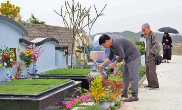 Thứ gì trên mộ tổ tiên bảo vệ gia nghiệp hưng vượng? Thu gi tren mo to tien bao ve gia nghiep hung vuong?