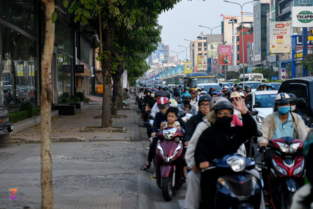 Hình ảnh khác lạ của giao thông TP.HCM - Hình 24 Hinh anh khac la cua giao thong TP.HCM-Hinh-24