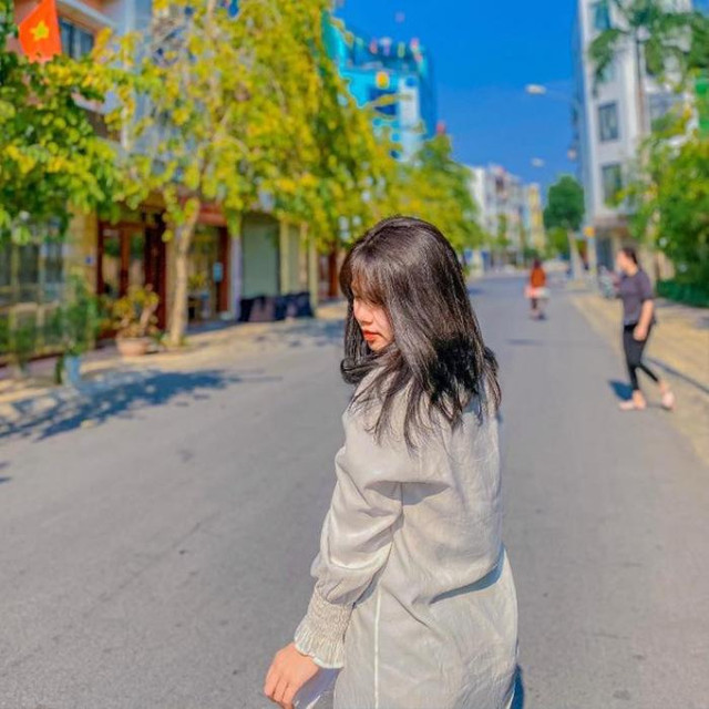Cô gái được bố đặt cho tên 'rất Tây nhưng cũng rất ta' Co gai duoc bo dat cho ten 'rat Tay nhung cung rat ta'
