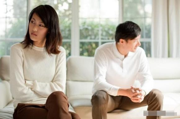Phụ nữ cảnh giác với 3 thời điểm đàn ông dễ ngoại tình - Hình 2 Phu nu canh giac voi 3 thoi diem dan ong de ngoai tinh-Hinh-2