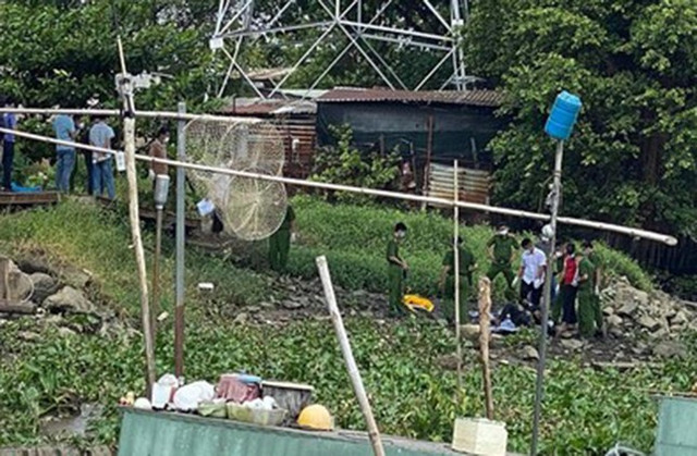 Vụ thi thể nam sinh viên trôi trên sông Sài Gòn: Chưa có dấu hiệu án mạng Vu thi the nam sinh vien troi tren song Sai Gon: Chua co dau hieu an mang