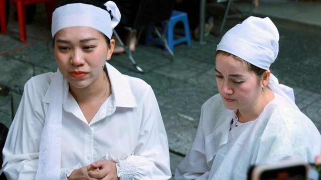 Hồng Phượng:lên tiếng về lùm xùm tranh chấp tài sản của cố nghệ sĩ Vũ Linh Hong Phuong:len tieng ve lum xum tranh chap tai san cua co nghe si Vu Linh