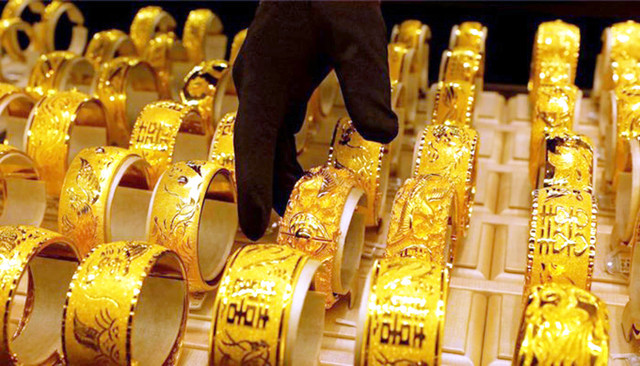 Giá vàng hôm nay 10/10: Vàng còn nhiều rủi ro Gia vang hom nay 10/10: Vang con nhieu rui ro