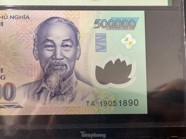 Những tờ tiền seri số đẹp được săn lùng dịp Tết - Hình 7 Nhung to tien seri so dep duoc san lung dip Tet-Hinh-7