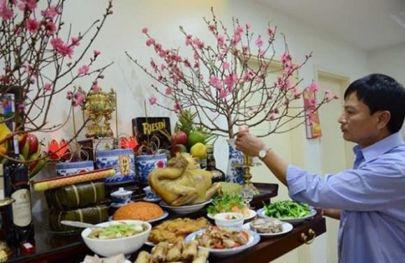 Hết Tết, 4 thứ trên bàn thờ phải hạ xuống kẻo mất lộc - Hình 2 Het Tet, 4 thu tren ban tho phai ha xuong keo mat loc-Hinh-2