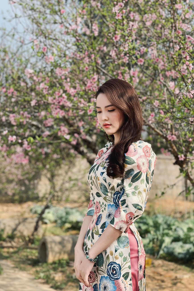 Á hậu Thụy Vân chia sẻ hậu trường đi làm ngày dịch - Hình 5 A hau Thuy Van chia se hau truong di lam ngay dich-Hinh-5