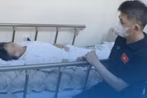 Bệnh nhân nữ suy kiệt nặng do u nguyên bào nuôi di căn đa phủ tạng