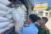 Nghệ An tạm giữ 3 tấn đường cát nhập lậu