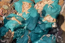 Cao Bằng tiêu huỷ gần 500 kg chân gà đông lạnh, mùi hôi thối