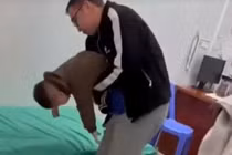 Cứu sống bé trai bị hóc dị vật nguy kịch nhờ thủ thuật Heimlich