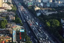 Sở Xây dựng Hà Nội phân luồng phương tiện lưu thông nhiều hướng, giảm tải đáng kể cho cửa ngõ phía Nam Pháp Vân – Cầu Giẽ. Ảnh vietnamnet.vn