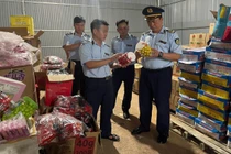 Phát hiện trên 5.000 sản phẩm mỹ phẩm, thực phẩm nhập lậu