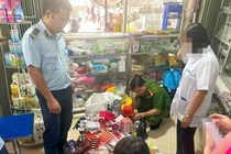 Sóc Trăng phát hiện cơ sở bán thuốc tân dược hết hạn sử dụng