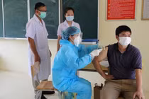 Hà Nội gia tăng số ca mắc Covid-19, sốt xuất huyết