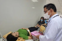 Hàng chục người ở TP HCM nhập viện nghi ngộ độc thực phẩm sau ăn bánh mì