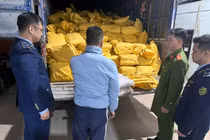 Cao Bằng phát hiện, tạm giữ gần 12 tấn chân gà đông lạnh không xuất xứ