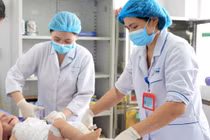 Cứu bé 13 tháng tuổi bị bỏng nặng tại Quảng Ninh