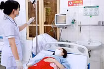 3 cán bộ y tế hiến máu cứu bệnh nhân nguy kịch vì thiếu máu nặng