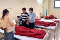 21 người nhập viện nghi ngộ độc thực phẩm sau khi ăn giỗ 