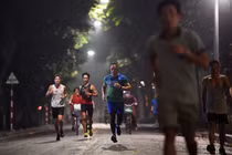 2 người trẻ tham gia giải chạy nhập viện vì kiệt sức