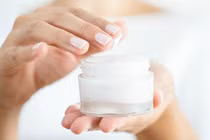 Thu hồi, tiêu huỷ mẫu sản phẩm Vitamin E kém chất lượng