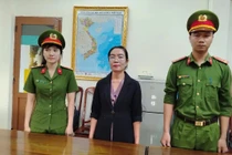 Bà chủ cà phê Dạ Thảo bị khởi tố vì sản xuất hàng giả