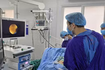 Người phụ nữ quên thiết bị y tế trong cơ thể đặt 15 năm chưa rút