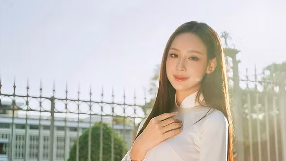 Bảo Ngọc chinh phục khán giả bằng nhan sắc và tri thức