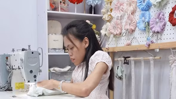 Cô gái cao 1m25 Vũ Thị Lan: ‘Đừng từ bỏ chính mình’