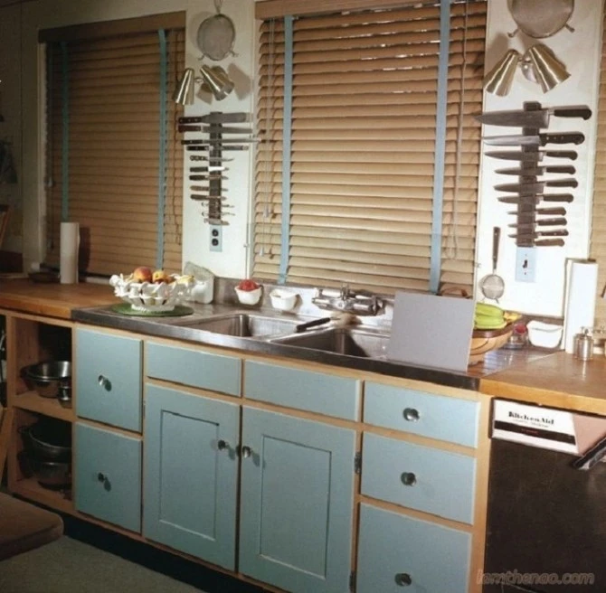 Chỉ lỡ tay để dao kéo ở chỗ này, tai bay vạ gió đến lúc nào không biết