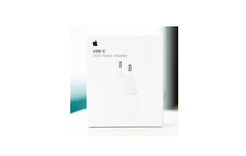 Củ sạc Apple 20W giá rẻ bất ngờ bán chạy kỷ lục