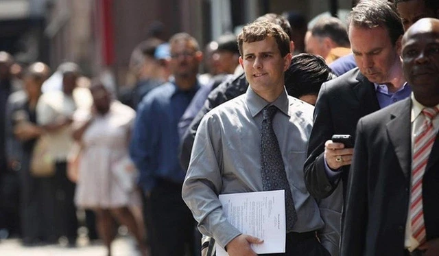 AI tạo “vòng xoáy tử thần” kinh tế?