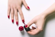 Làm móng gel thường xuyên có ảnh hưởng đến sức khỏe?