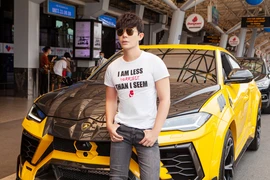 Hot beauty blogger bức xúc với Nathan Lee