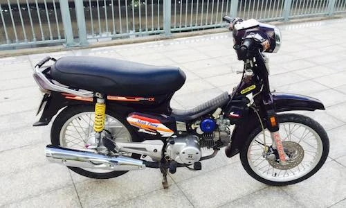 Honda Dream Thái độ "đồ chơi độc" tại Sài Gòn