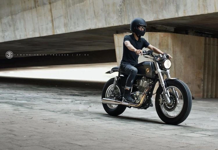 “Chiến binh thép” Yamaha SR400 độ tracker của biker Hà Nội
