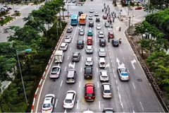 Hà Nội phân làn đường Võ Chí Công… giảm ùn tắc 