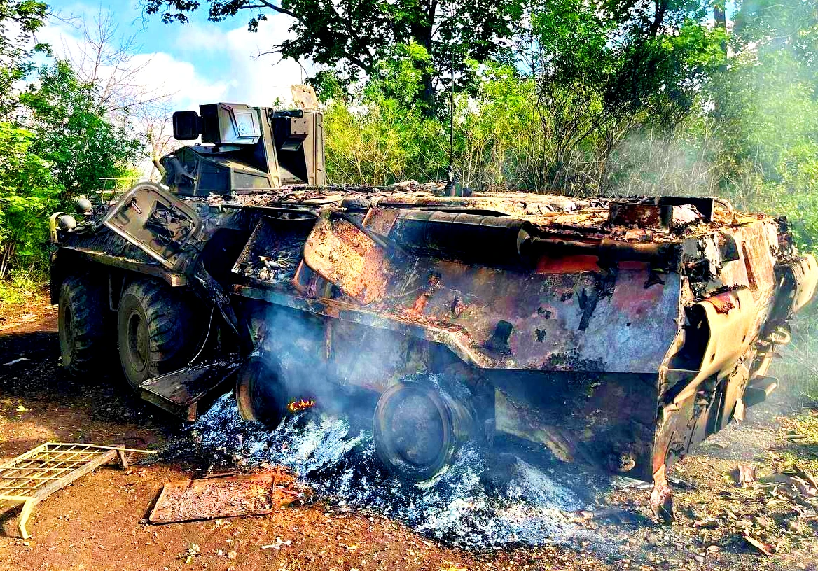 Phiên bản BTR-82 đặc biệt của Nga bị phá hủy ở Ukraine