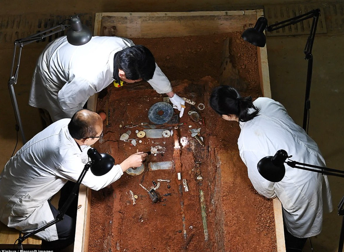 Khám phá đồ chơi 2.000 năm tuổi của hoàng tử Trung Quốc 