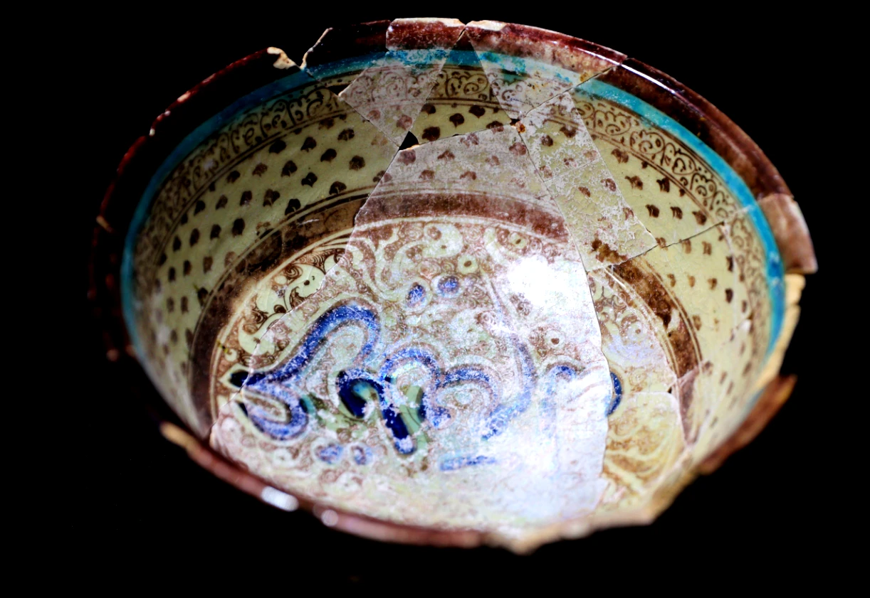 Sửng sốt trước bát gốm nghi lễ 900 năm tuổi vừa được công bố