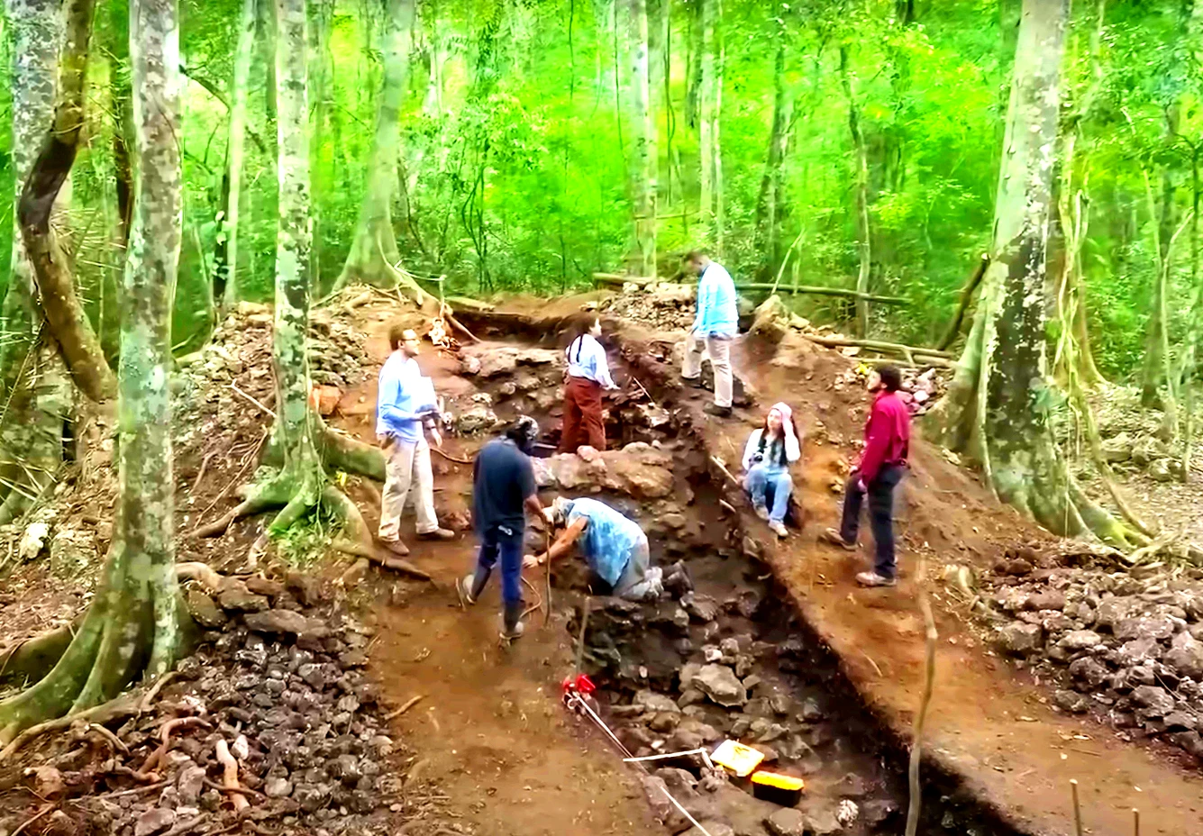 Vén màn bí ẩn ngôi mộ vị vua đầu tiên của người Maya