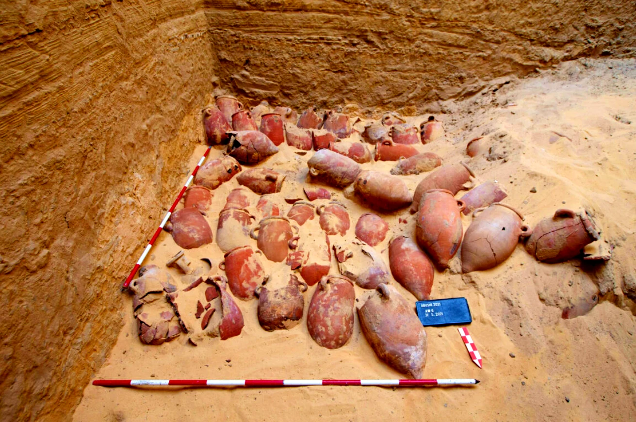 Bí ẩn kho vật liệu ướp xác khổng lồ Ai Cập 2.500 tuổi