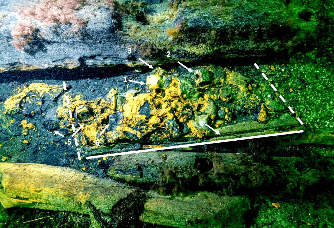 Giải mã rương vũ khí kỳ lạ dưới biển, vén màn bí ẩn Trung cổ