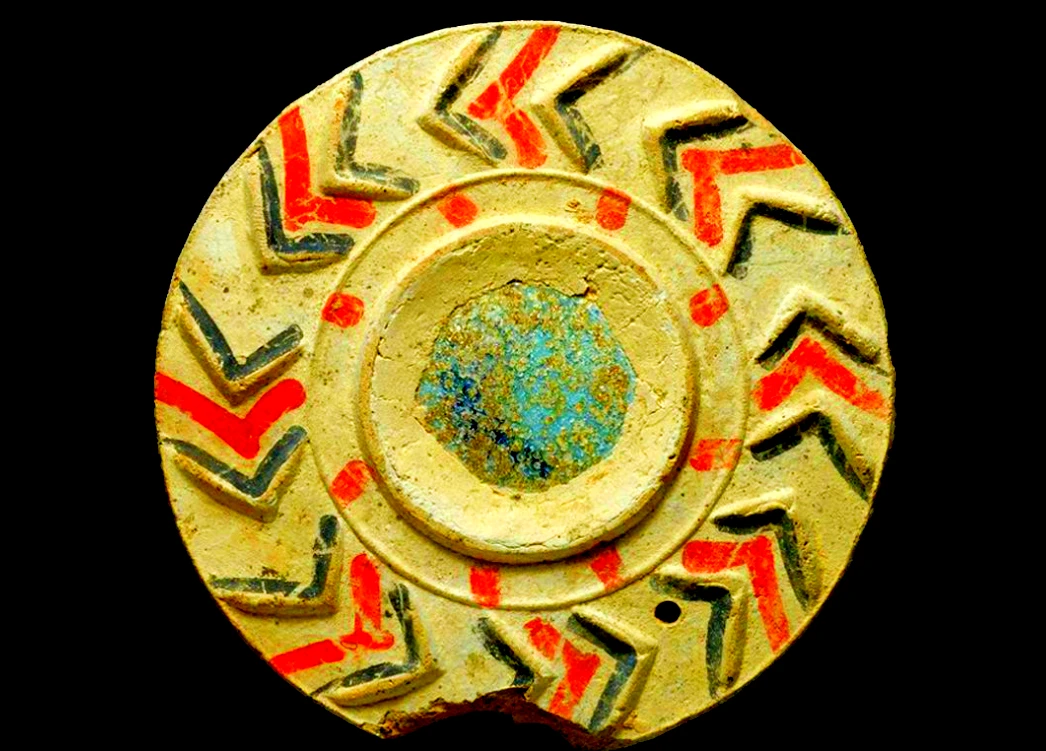 Khai quật "gương thần" xua tà ma, sững sờ sự thật