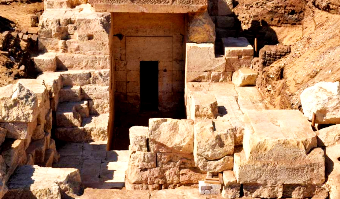 Sự thật giật mình về ngôi đền nữ thần đầu sư tử 