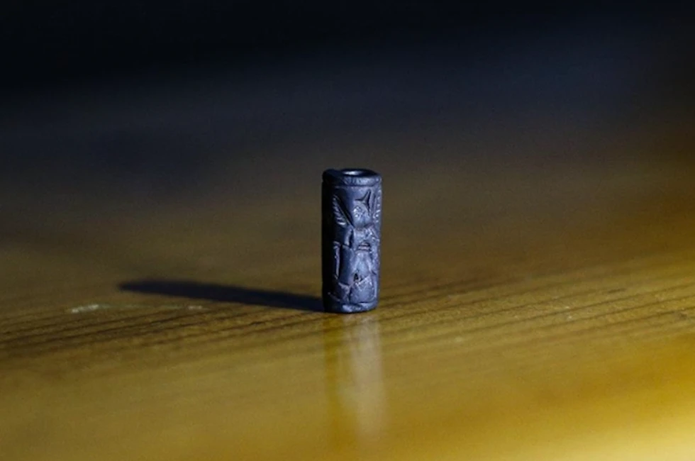 Khai quật tại Đồi Tepebağ hé lộ con dấu cổ đại khắc họa nữ thần Ishtar