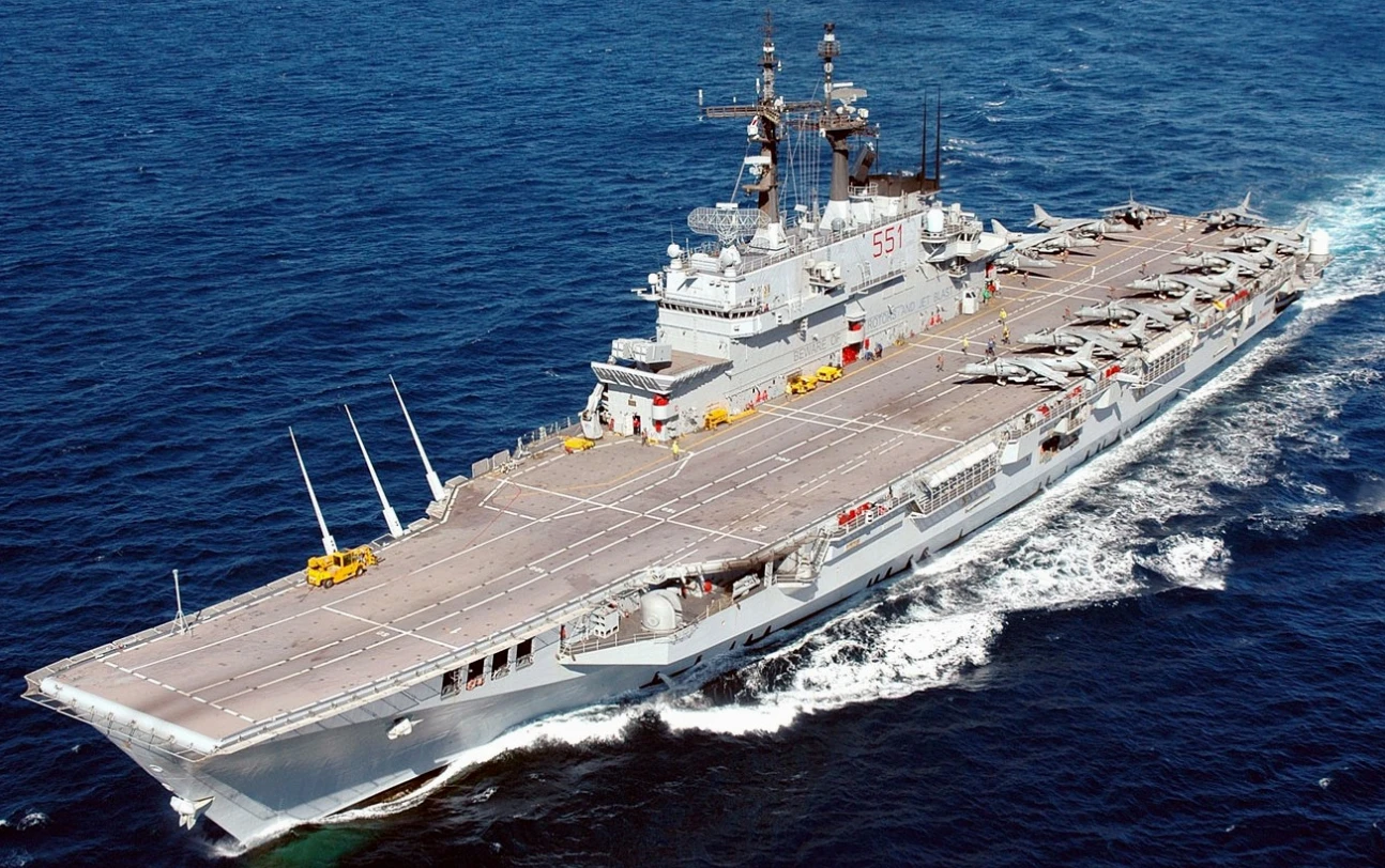 Indonesia cân nhắc mua tàu sân bay cũ của Italy