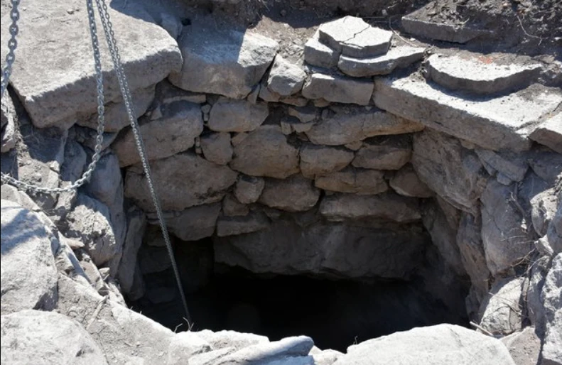 Phát hiện sốc bên trong giếng nước cổ thời Byzantine 