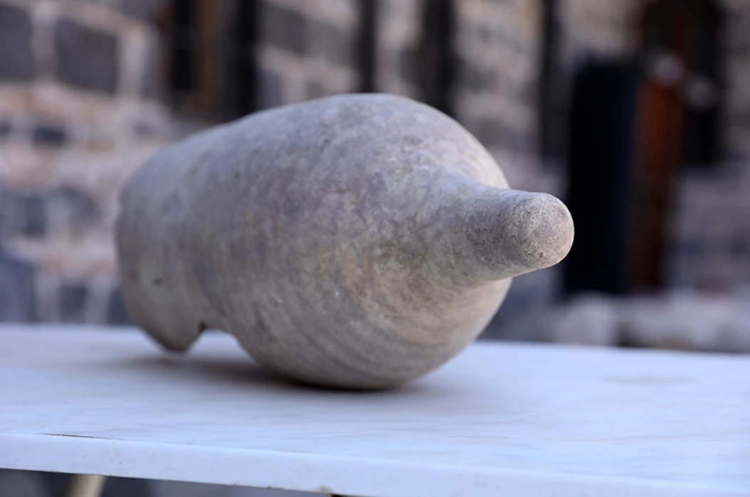 Chiếc bình cổ 1.700 năm tuổi lộ dấu tích bí ẩn nhiều nền văn minh